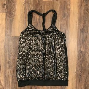 Express olive tank with gold sequin